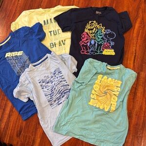 Short sleeve t-shirts